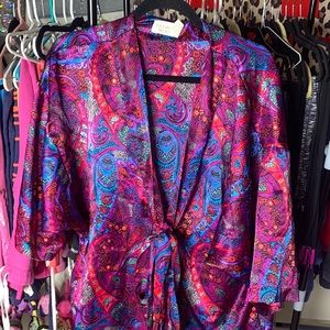 Vintage Victoria secret robe with pockets one size
